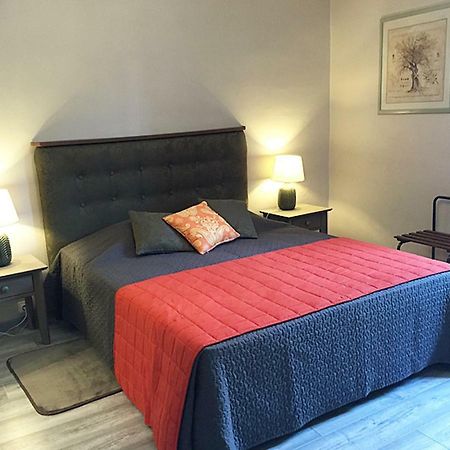 Bed and Breakfast Au Jardin D'Amphora Ginestas Екстер'єр фото