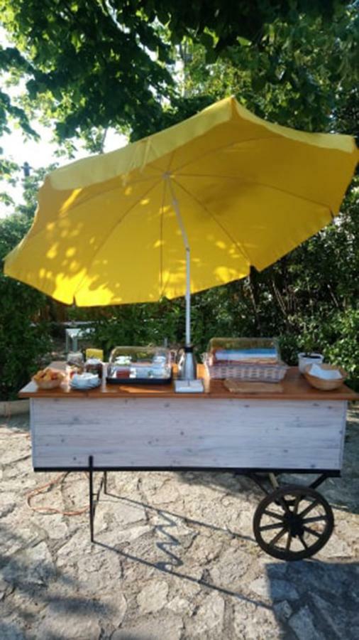 Bed and Breakfast Au Jardin D'Amphora Ginestas Екстер'єр фото