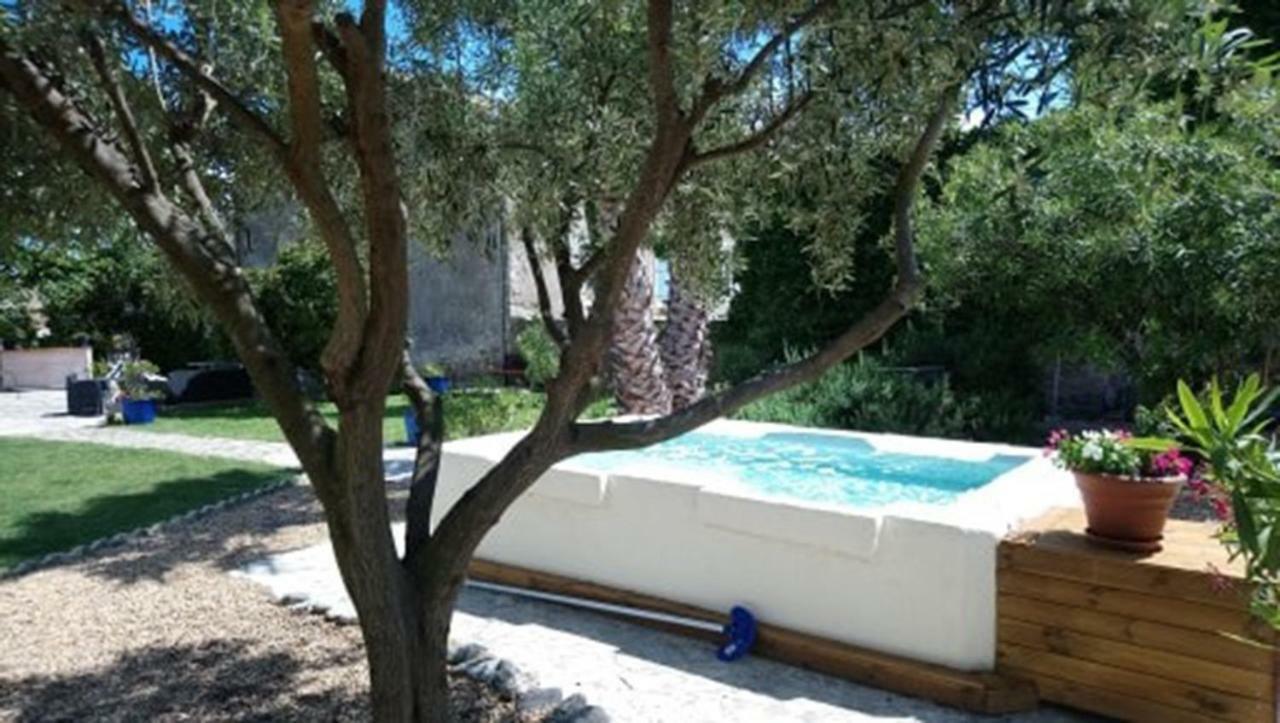 Bed and Breakfast Au Jardin D'Amphora Ginestas Екстер'єр фото
