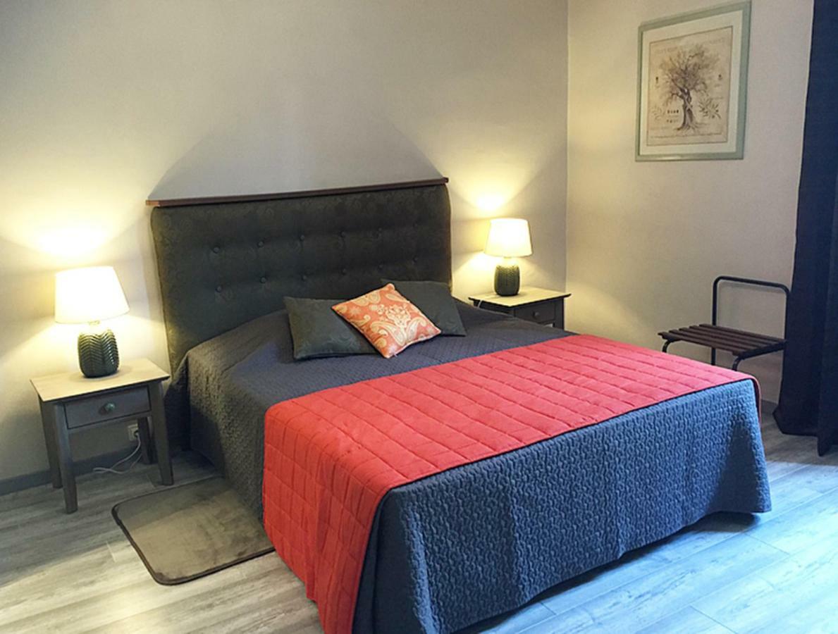 Bed and Breakfast Au Jardin D'Amphora Ginestas Екстер'єр фото